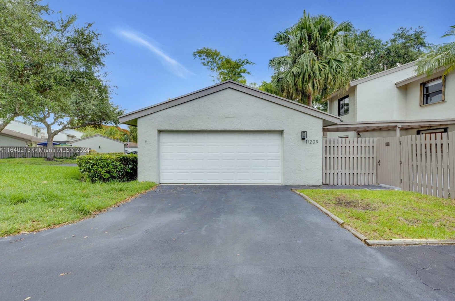 11209 Sw 111th St #11209, Miami, FL 33176
