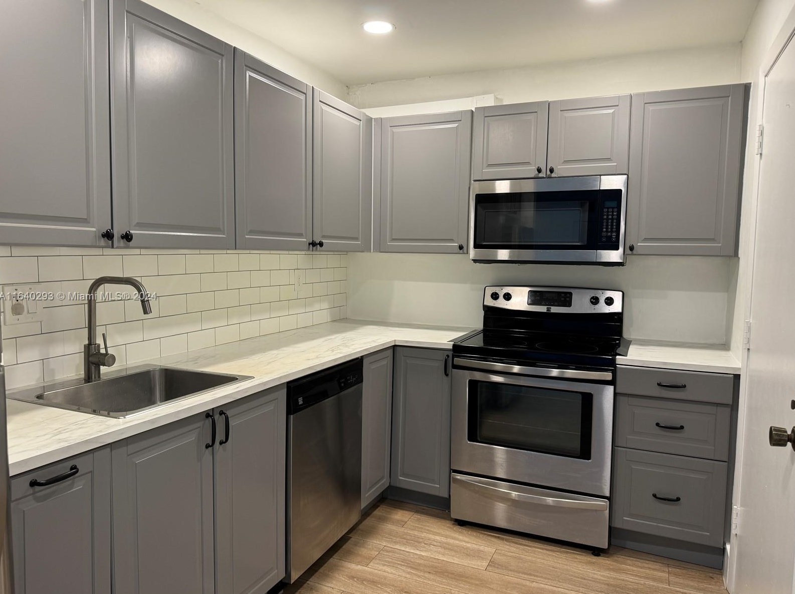 8335 Sw 72nd Ave #211d, Miami, FL