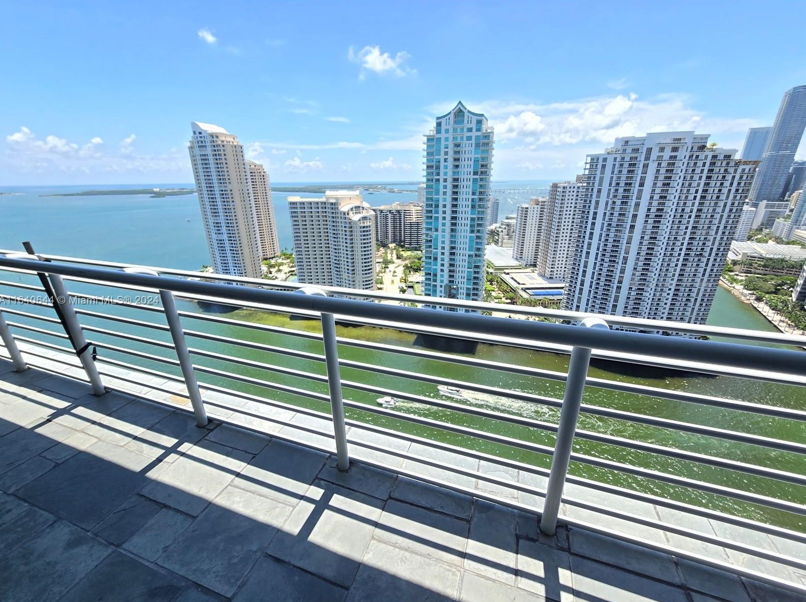 325 S Biscayne Blvd #3719, Miami, FL 33131