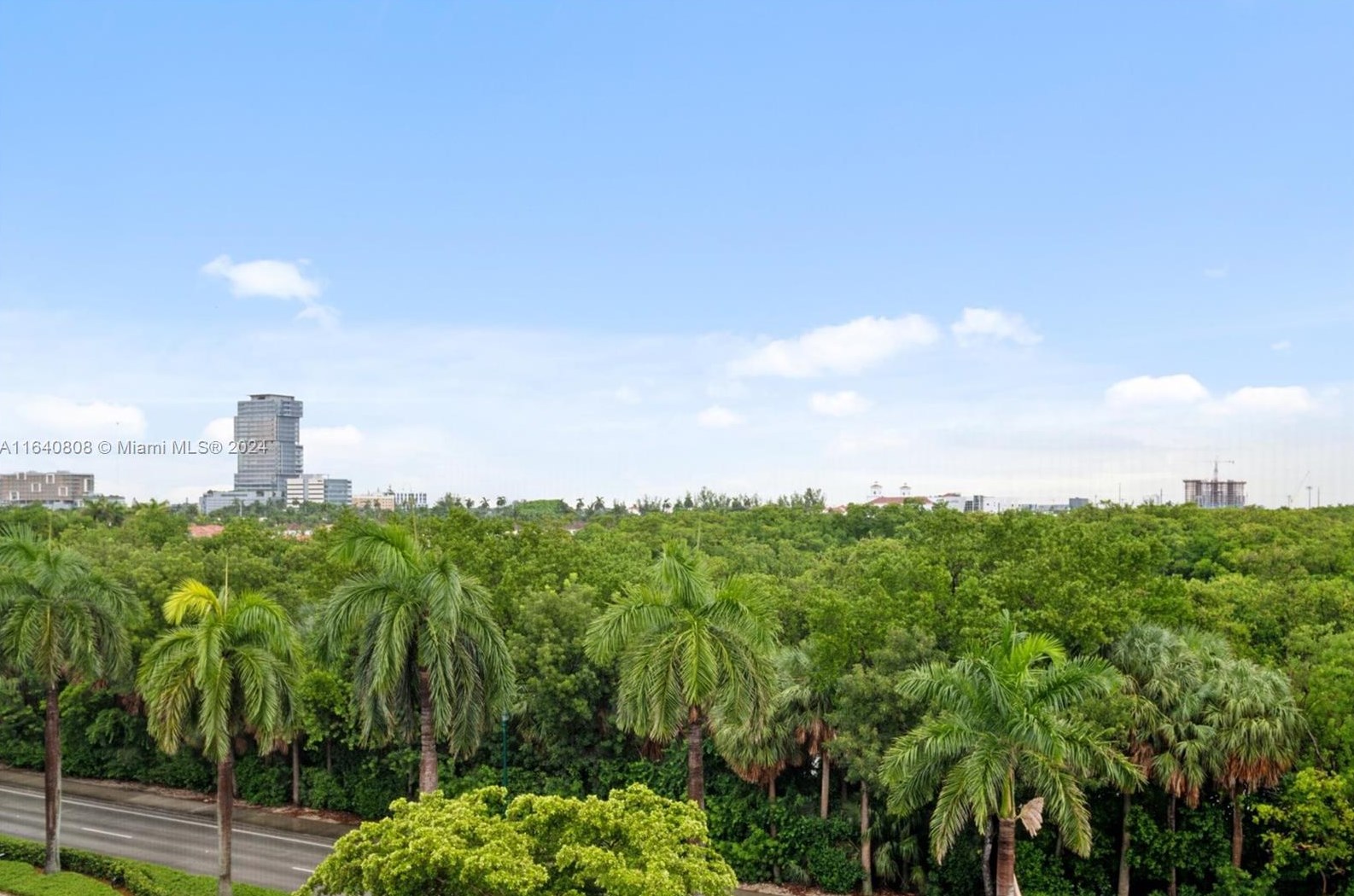 3375 Country Club Dr, Miami FL 33180-1651 exterior