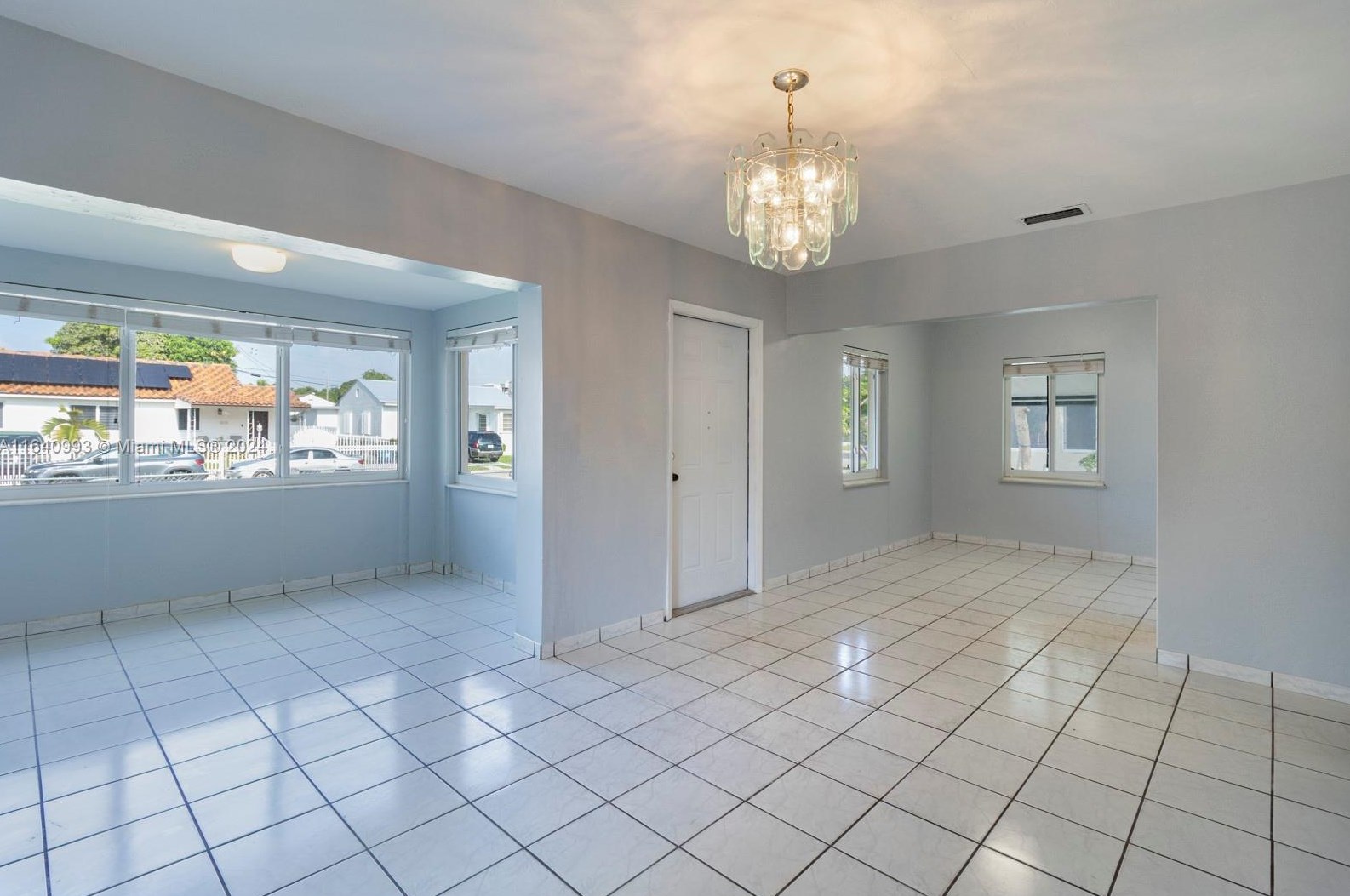 461 32nd Ct, Miami, FL 33125-4116