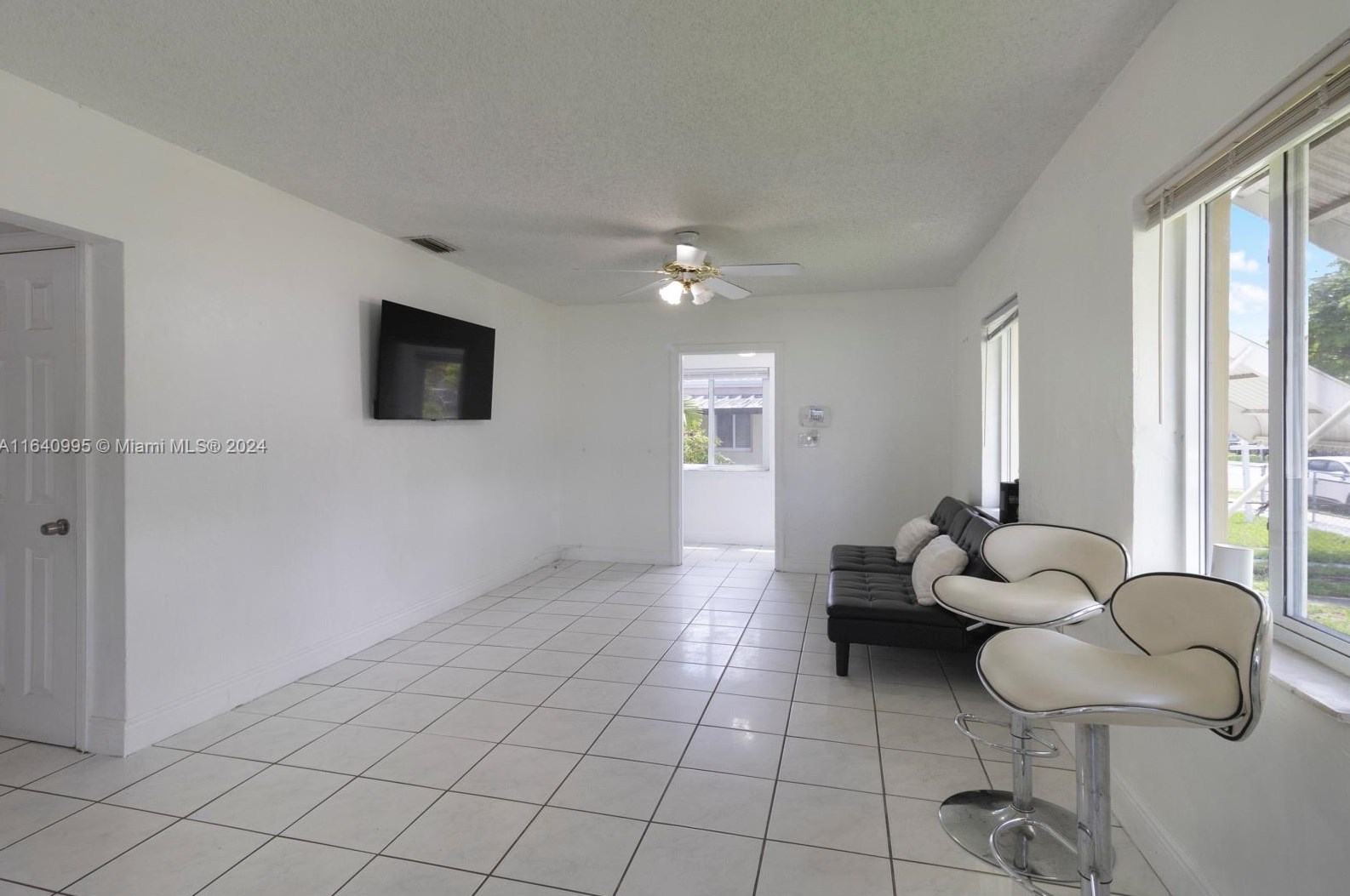 471 32 Ct, Miami FL 33125-4119 exterior