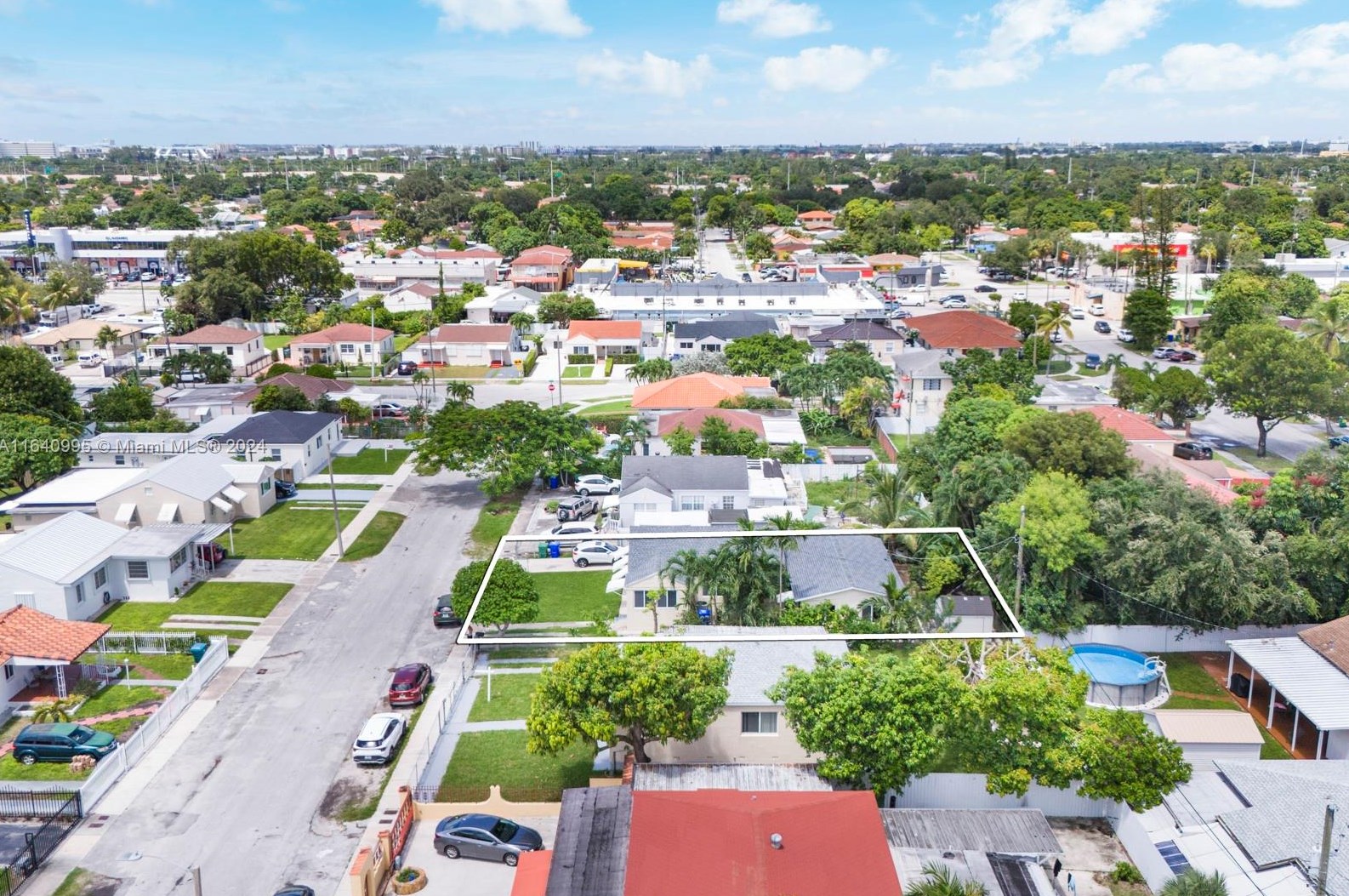 471 32 Ct, Miami FL 33125-4119 exterior