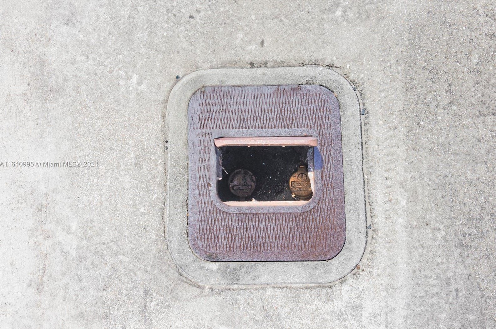 471 32 Ct, Miami FL 33125-4119 exterior