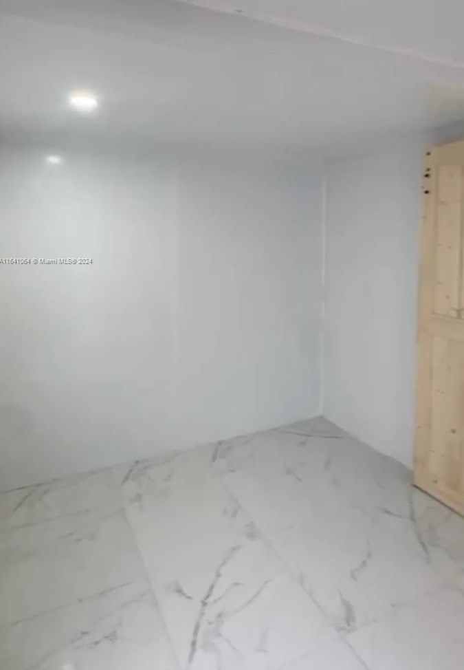 11511 Sw 180th St #2, Miami, FL 33157