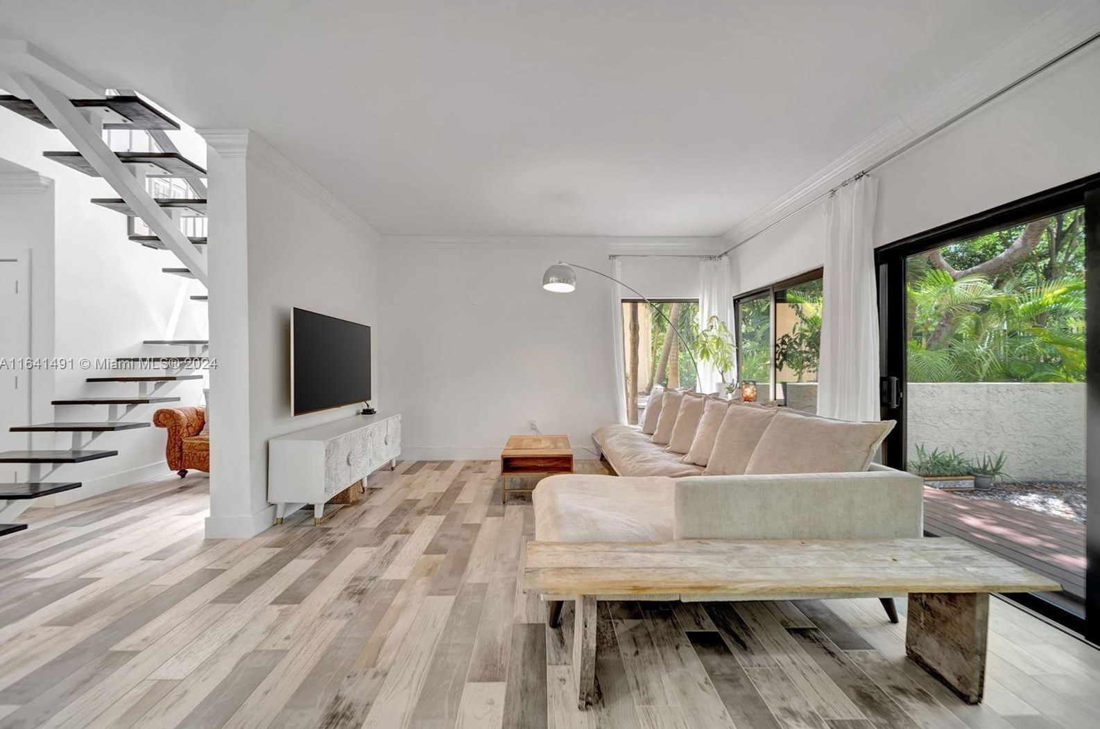 2420 Brickell Ave #105b, Miami, FL 33129