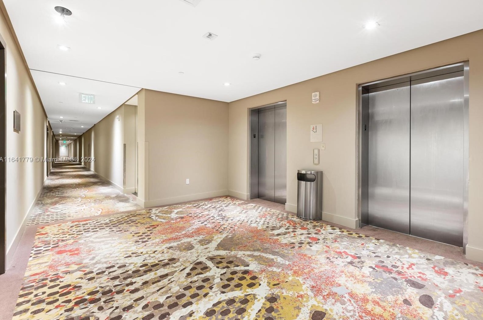 777 Ocean Dr, Hollywood FL  33019-2009 exterior