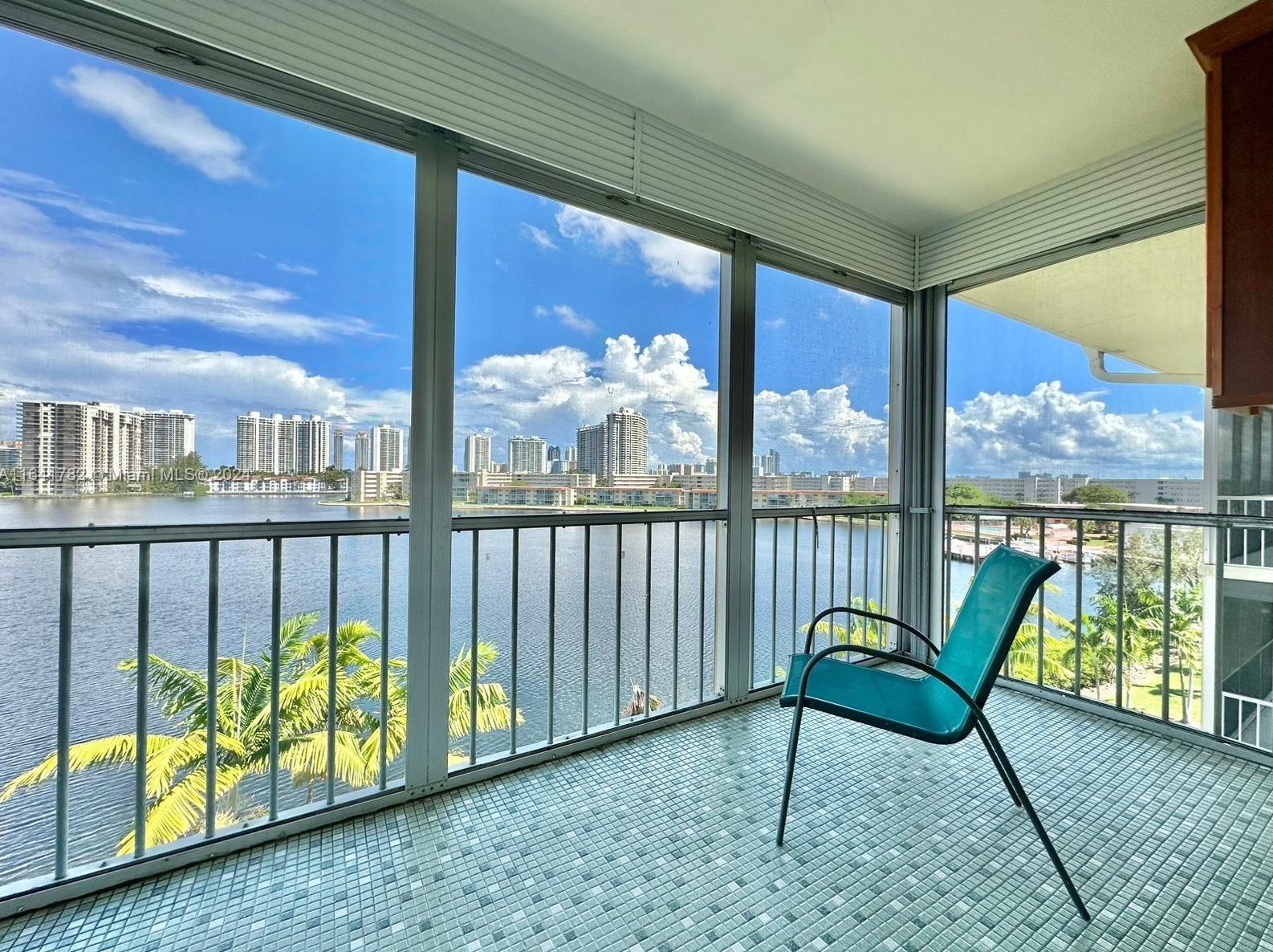 2861 Leonard Dr #f605, Miami, FL 33160