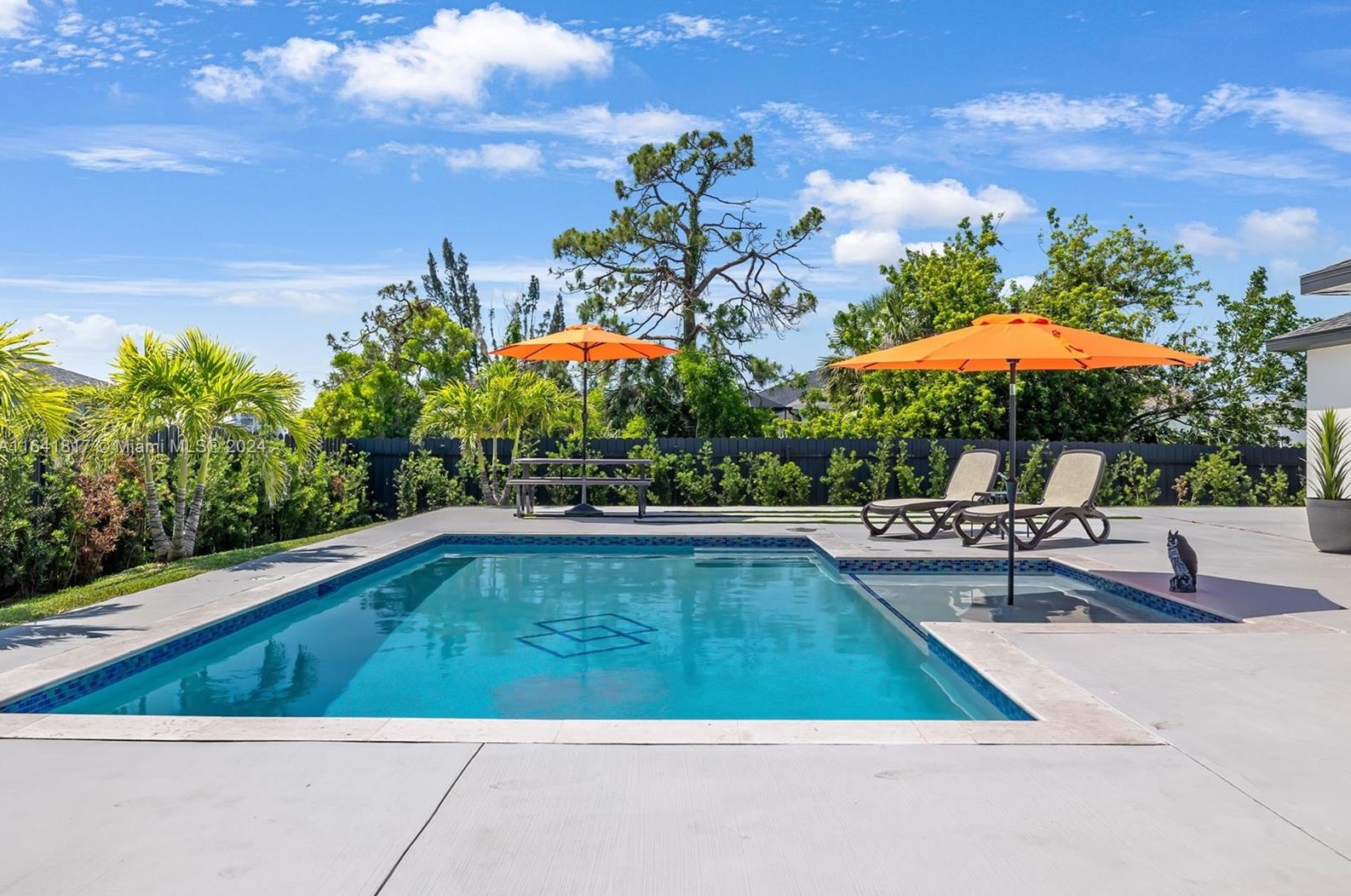 415 Sw 31, Cape Coral, FL 33991