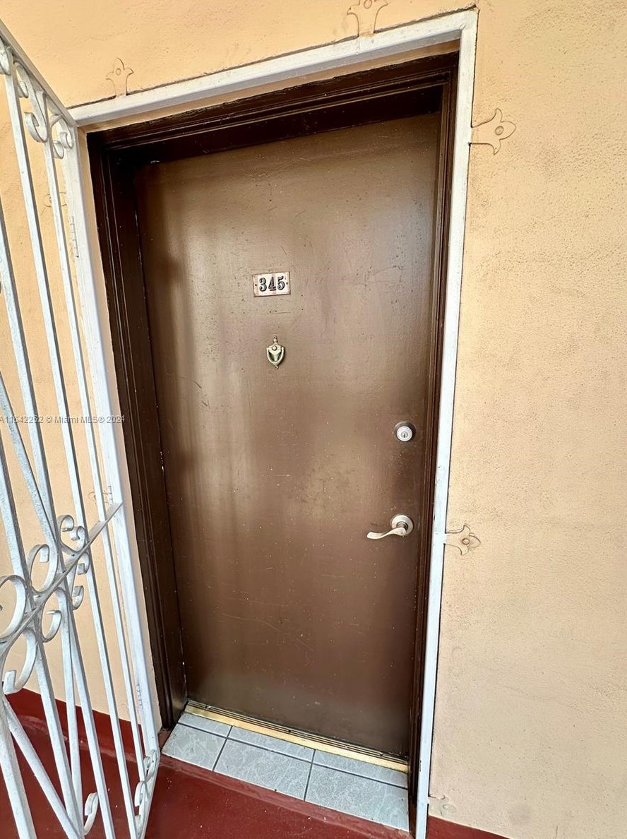 1855 W 60th St #345, Hialeah, FL 33012