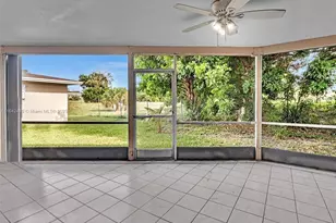 1020 NW 48th Pl, Deerfield Beach, FL 33064 - Photo 24