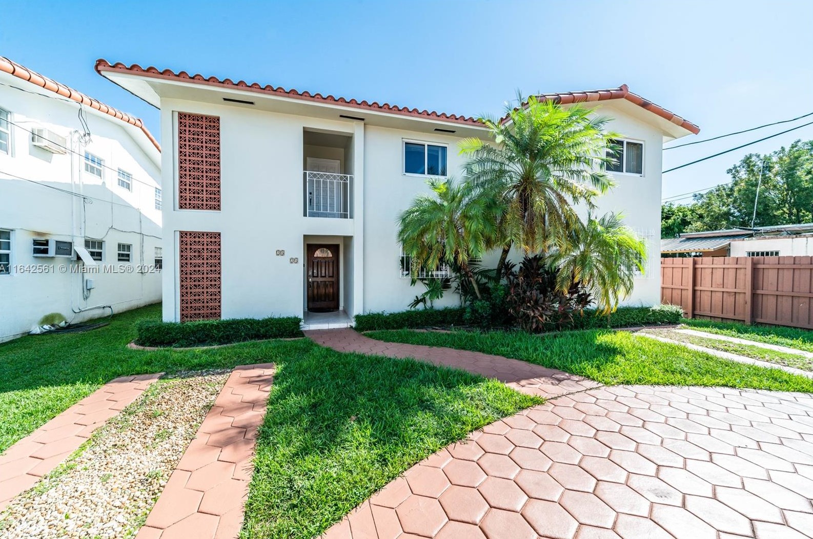 23 33rd Ave, Miami, FL 33135-1130