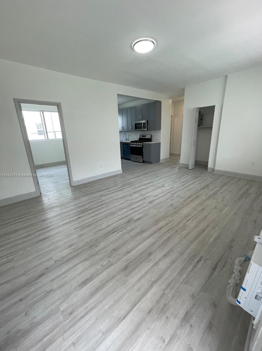 1130 Marseille Dr #1, Miami Beach, FL 33141