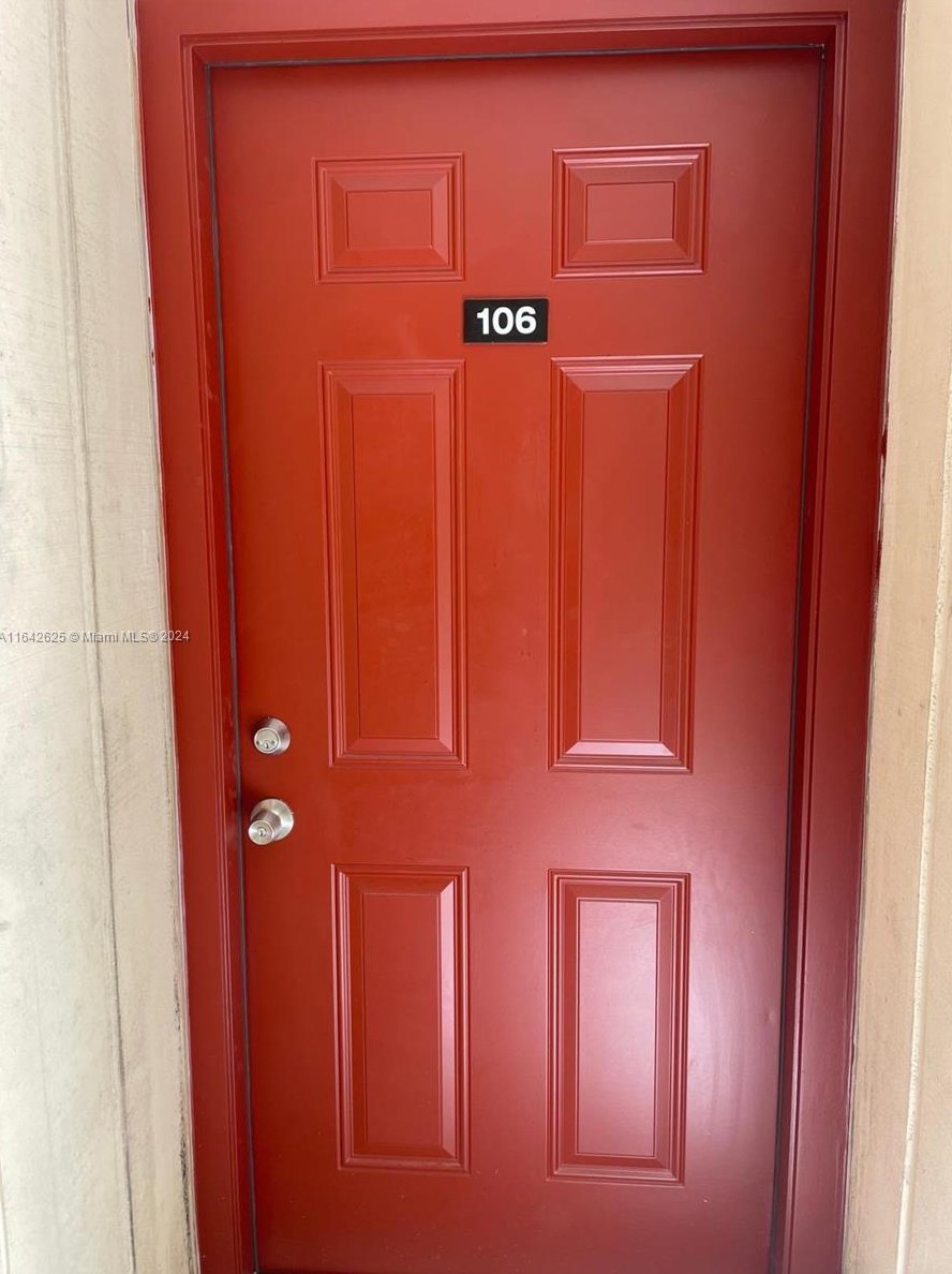 10825 112th Ave, Miami, FL 33176-3278