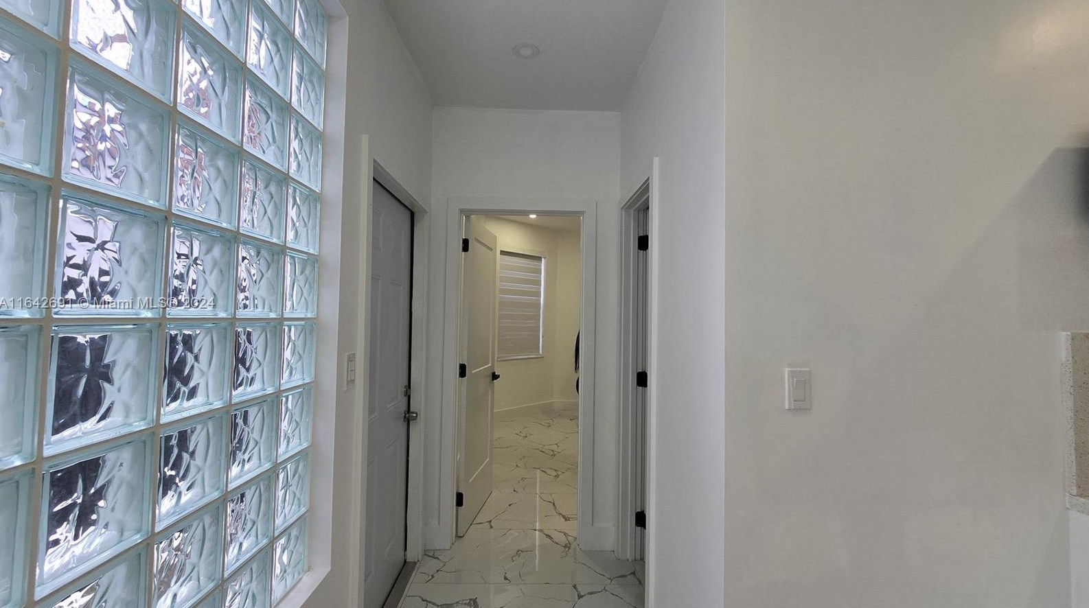 14511 10th St, Miami, FL 33184-3115