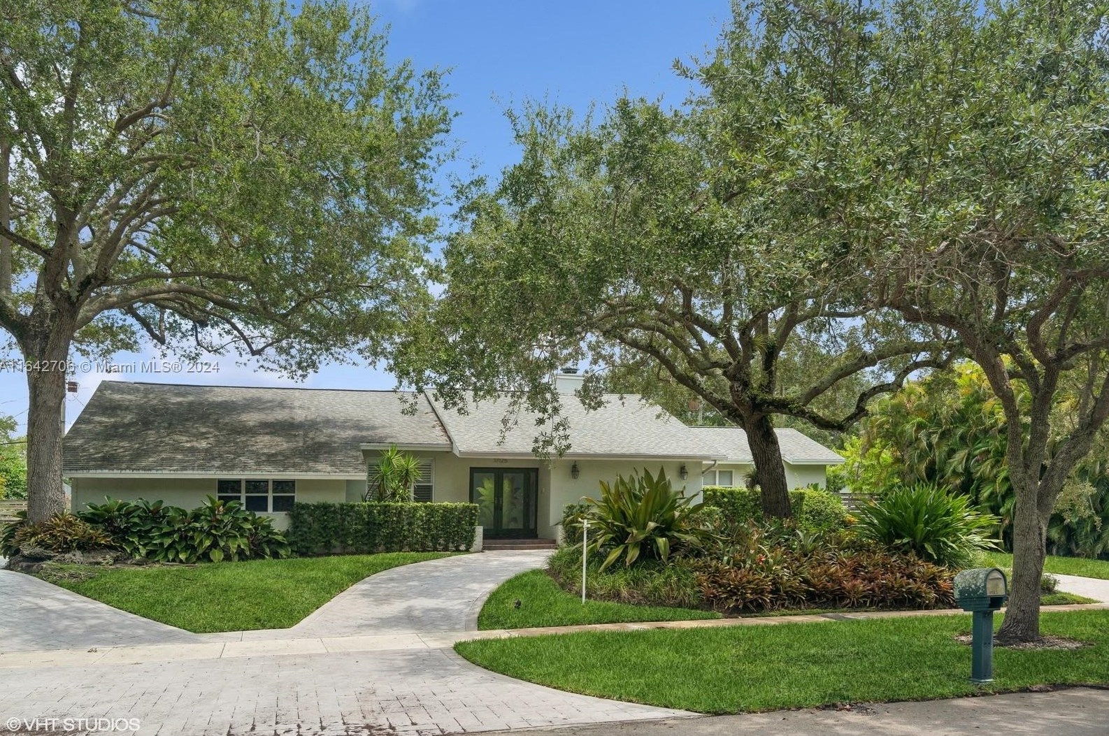 17125 Sw 77th Ave, Miami, FL 33157