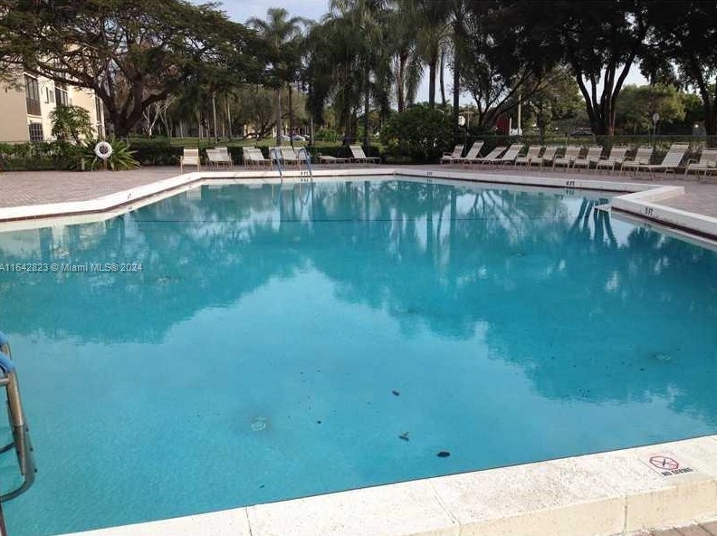 101 Sw 132nd Way #414j, Hollywood, FL 33027