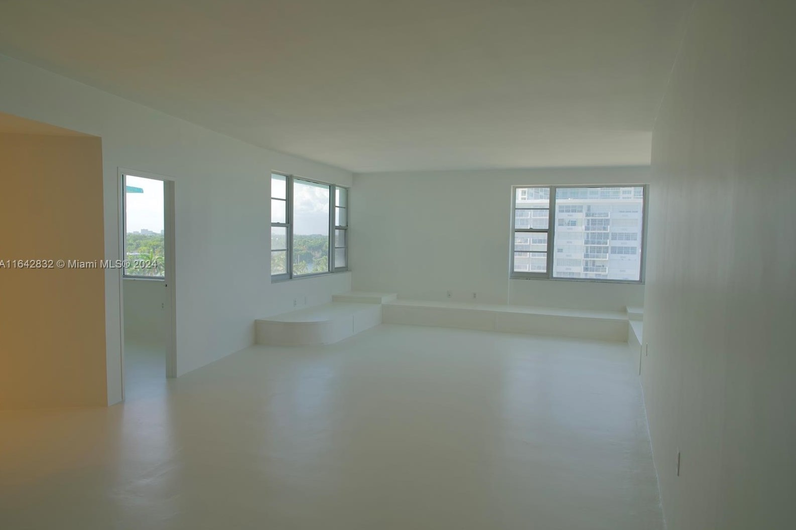 5255 Collins Ave #7f, Miami Beach, FL 33140