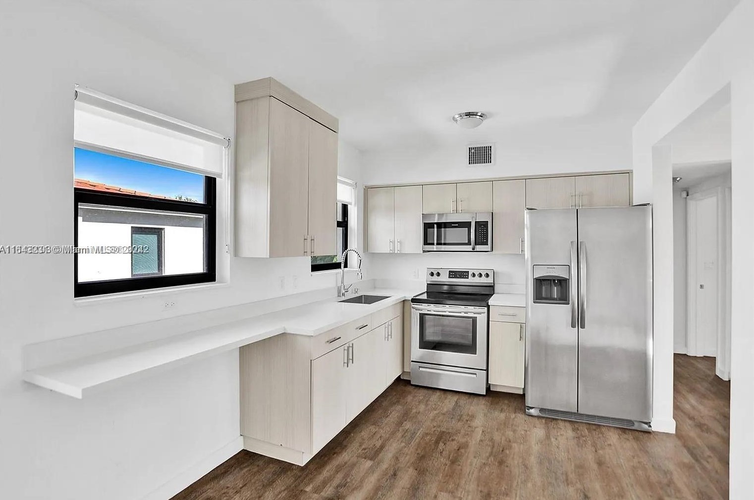 4203 Sw 14th St #1, Miami, FL 33142