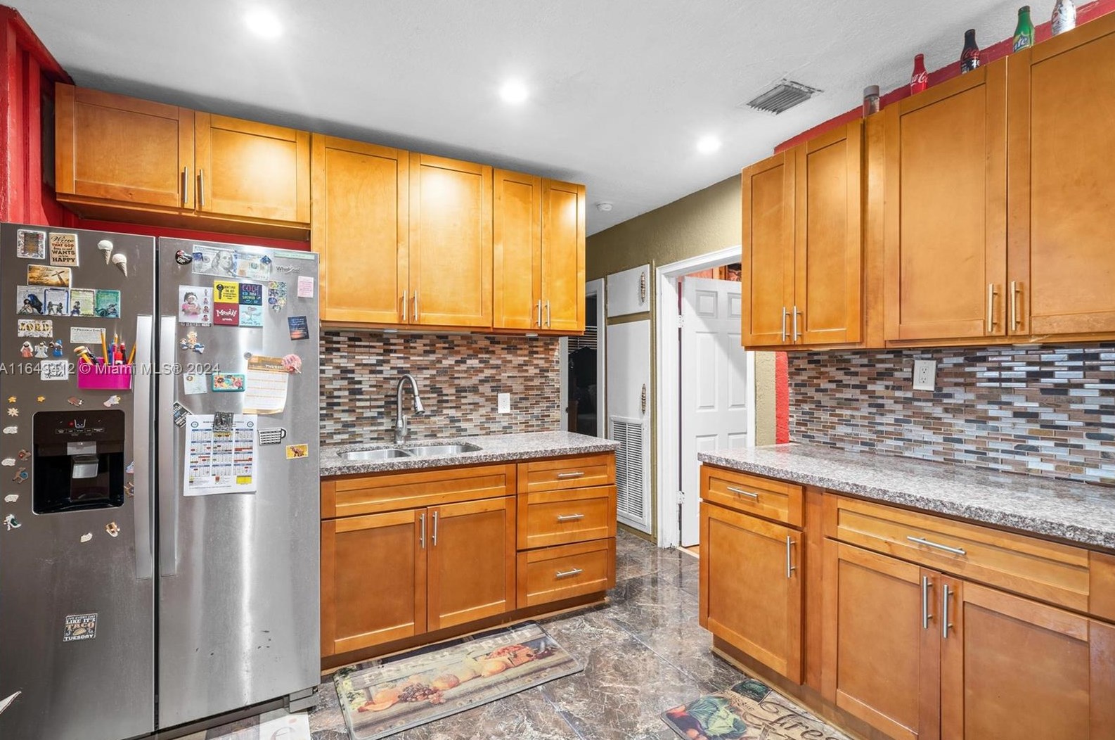 920 Superior St, Miami, FL 33054