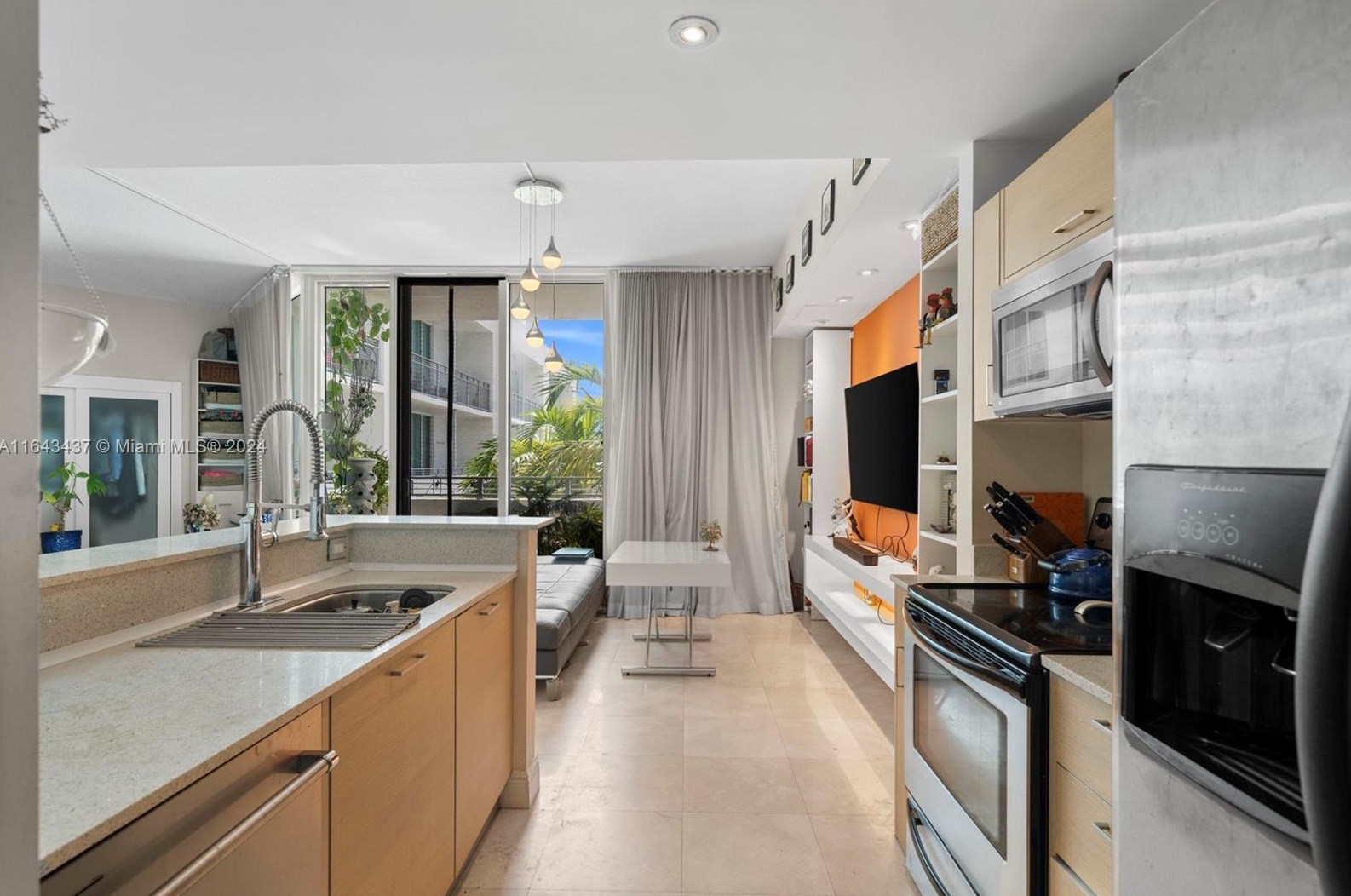 350 Ne 24th St #703, Miami, FL 33137