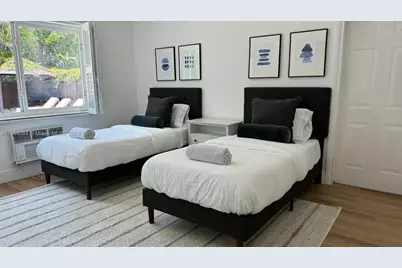 630 NE 117th St, Biscayne Park, FL 33161 - Photo 16