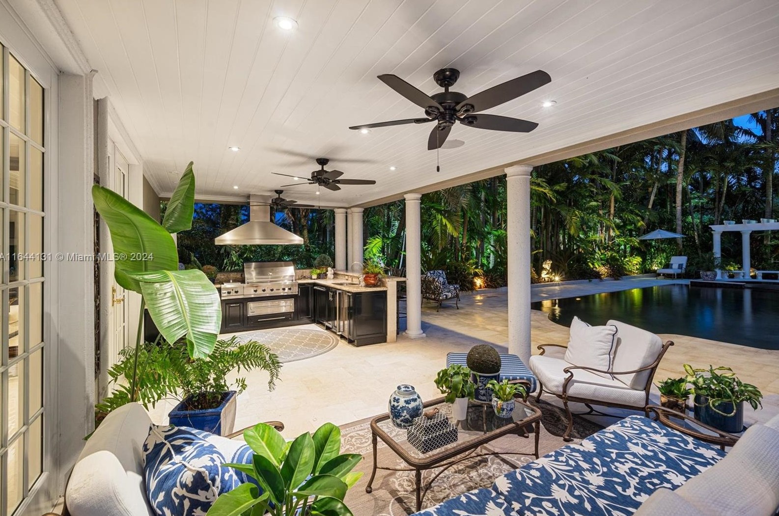 7360 164 St, Miami FL 33157-3879 exterior