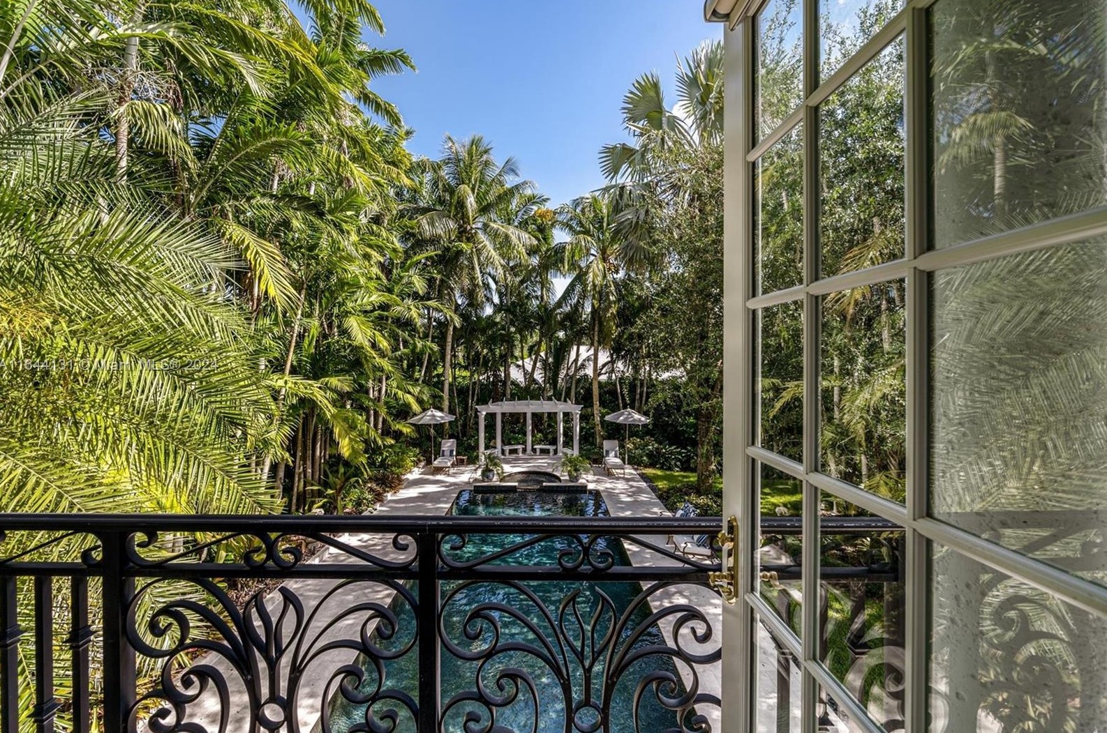 7360 164 St, Miami FL 33157-3879 exterior