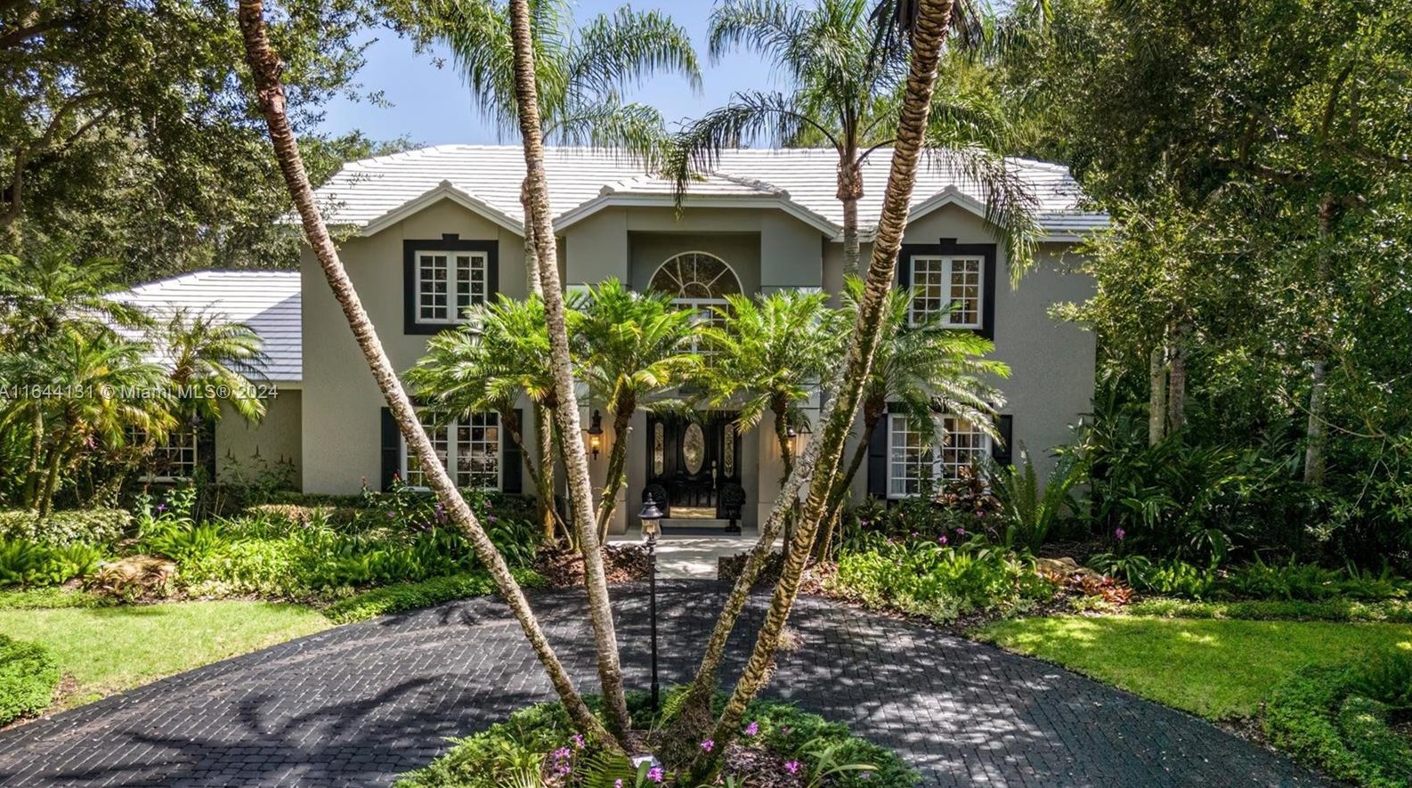 7360 164 St, Miami FL 33157-3879 exterior