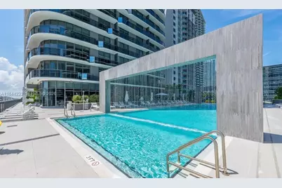45 SW 9th St #1005, Miami, FL 33130 - Photo 12