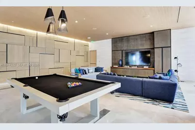 45 SW 9th St #1005, Miami, FL 33130 - Photo 12