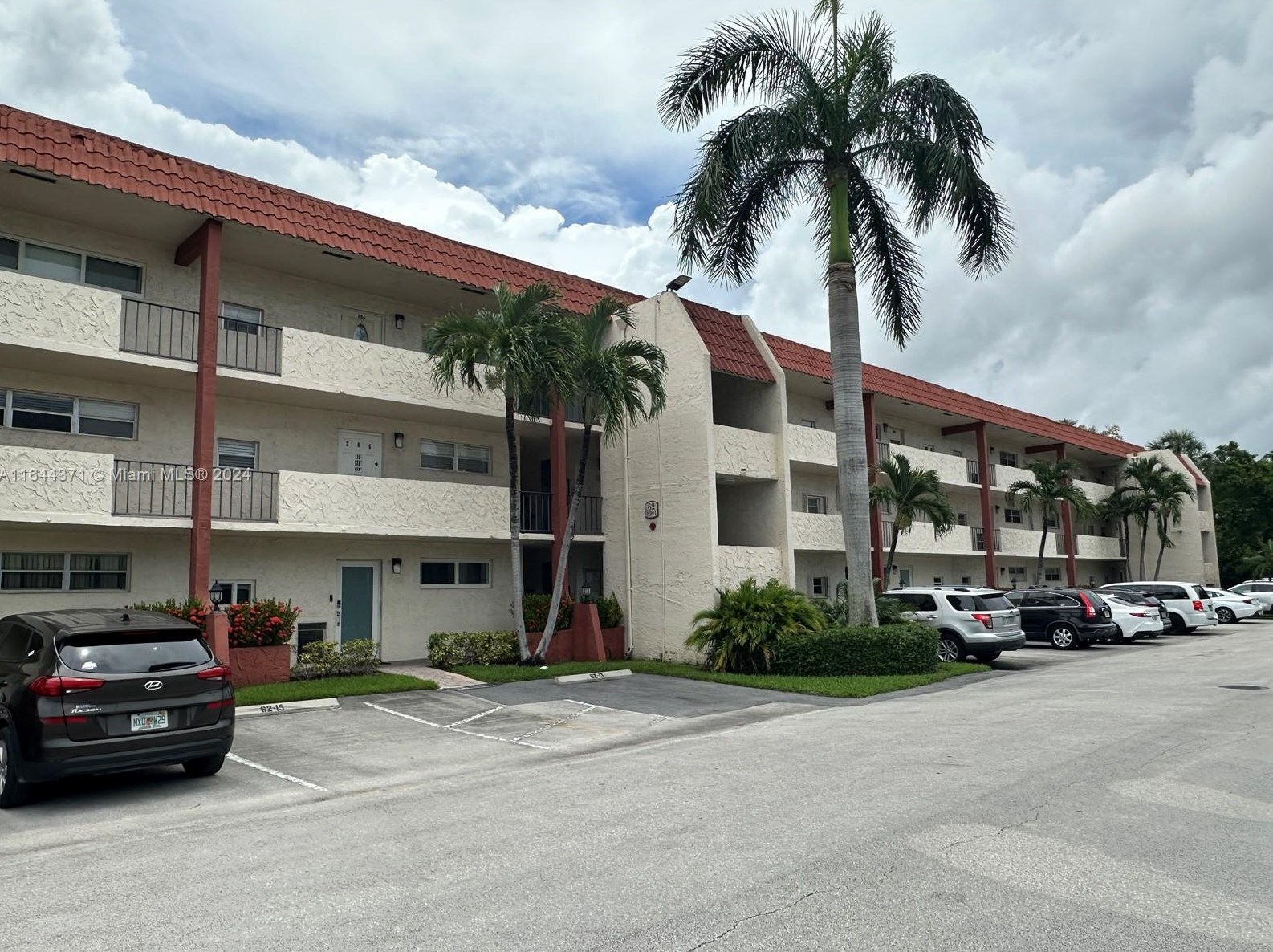 8901 S Hollybrook Blvd #306, Hollywood, FL 33025