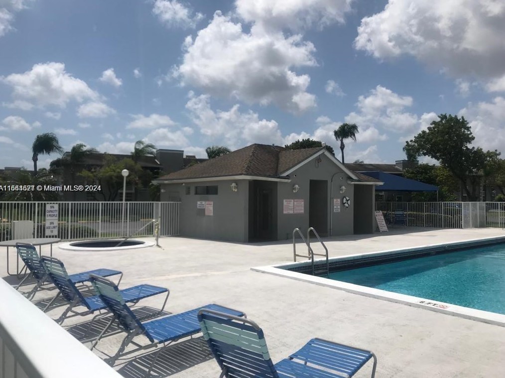486 Ne 210th Cir Terrace #104-29, Miami, FL 33179