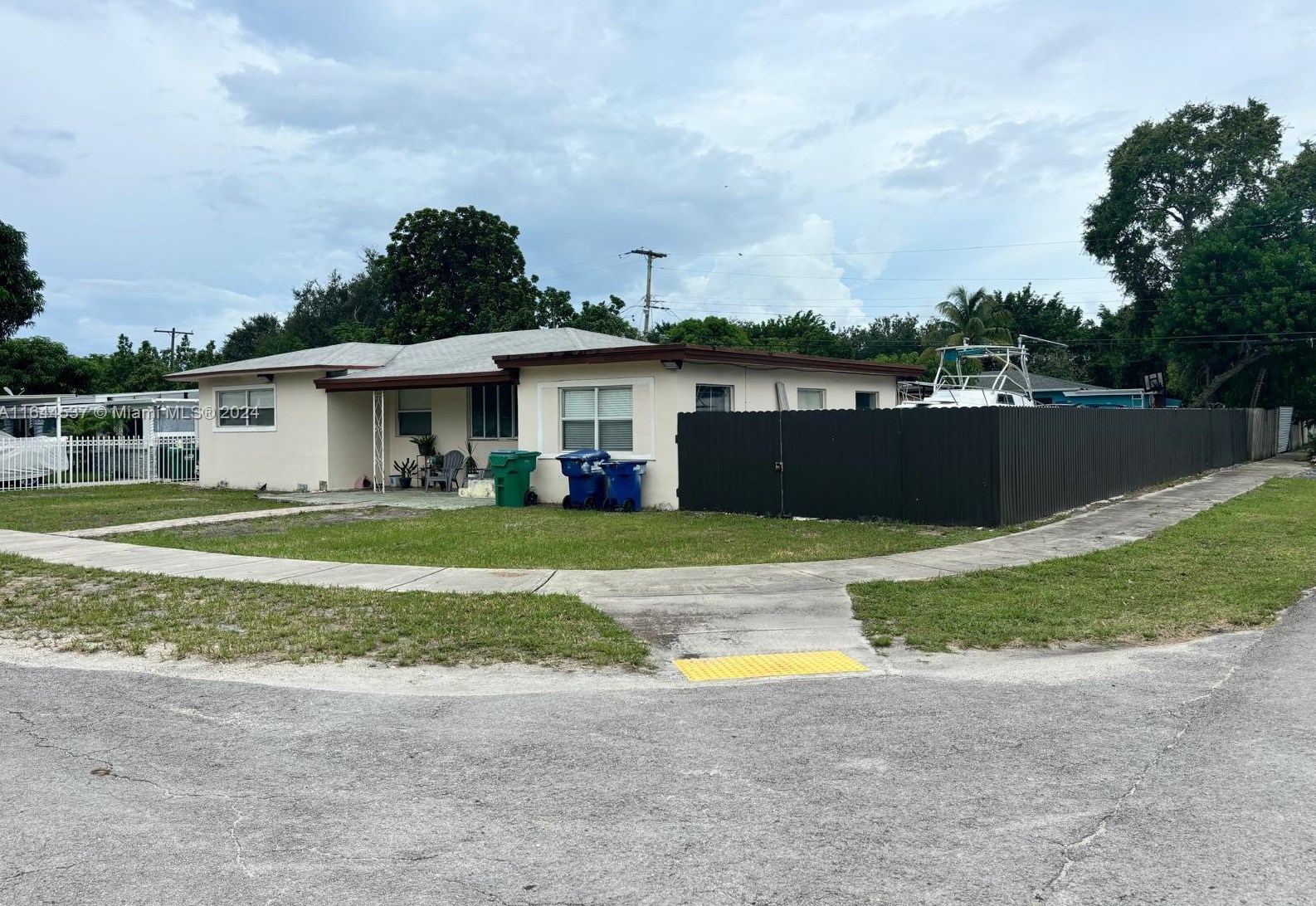 1080 140th St, Miami FL  33161-3308 exterior