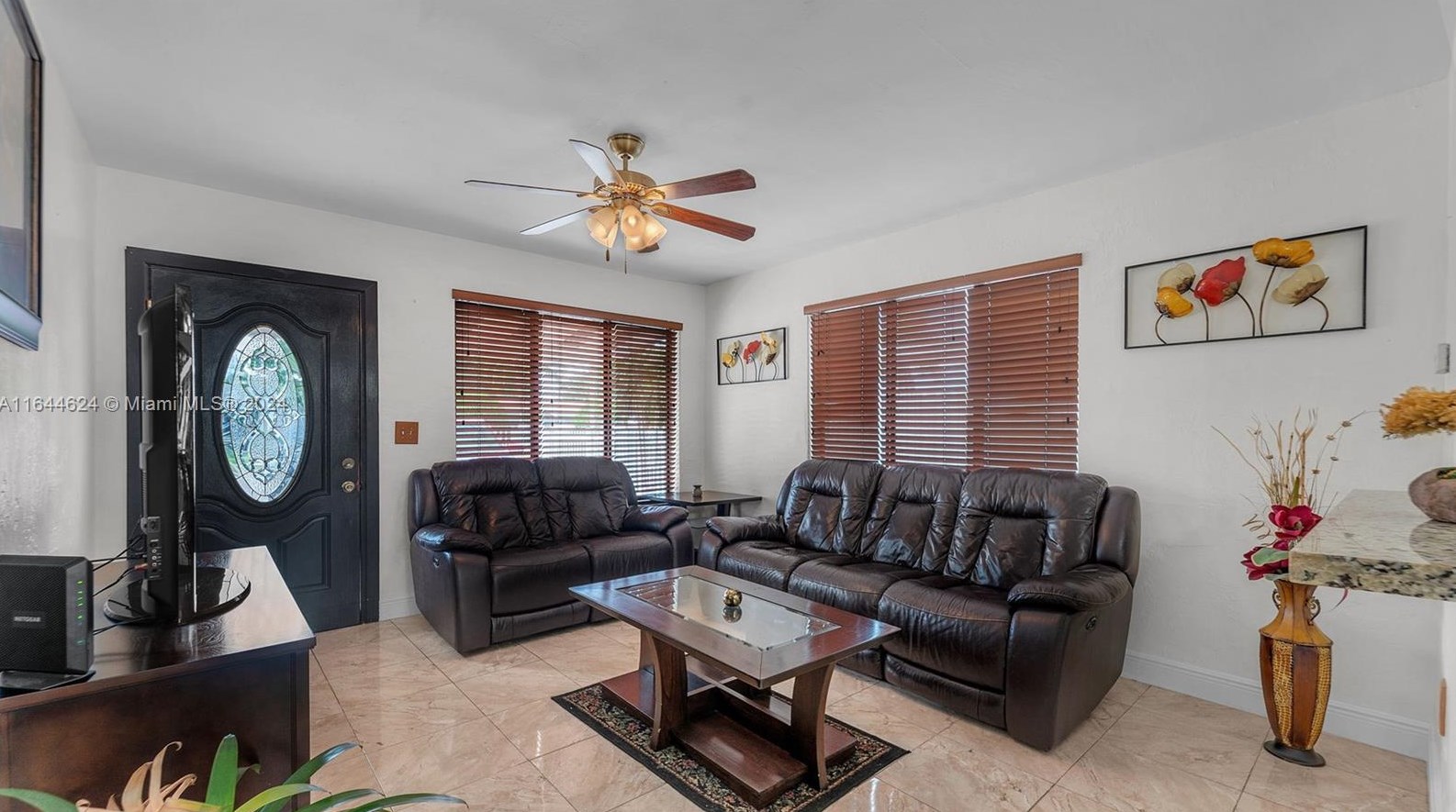 921 Curtiss Dr, Miami, FL 33054