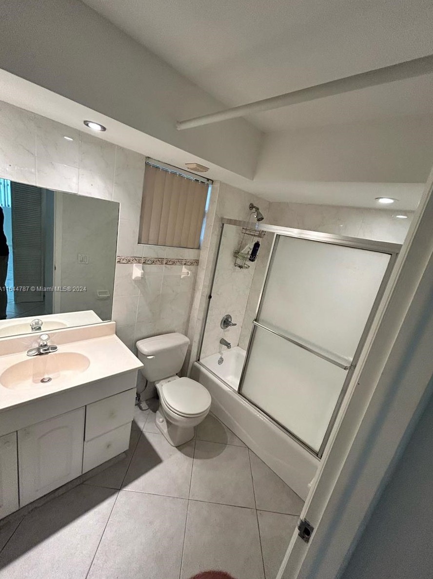 555 Ne 30th St #303, Miami, FL 33137