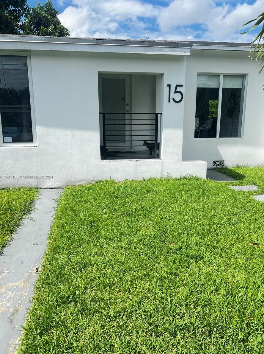 15 Nw 52nd St, Miami, FL 33127