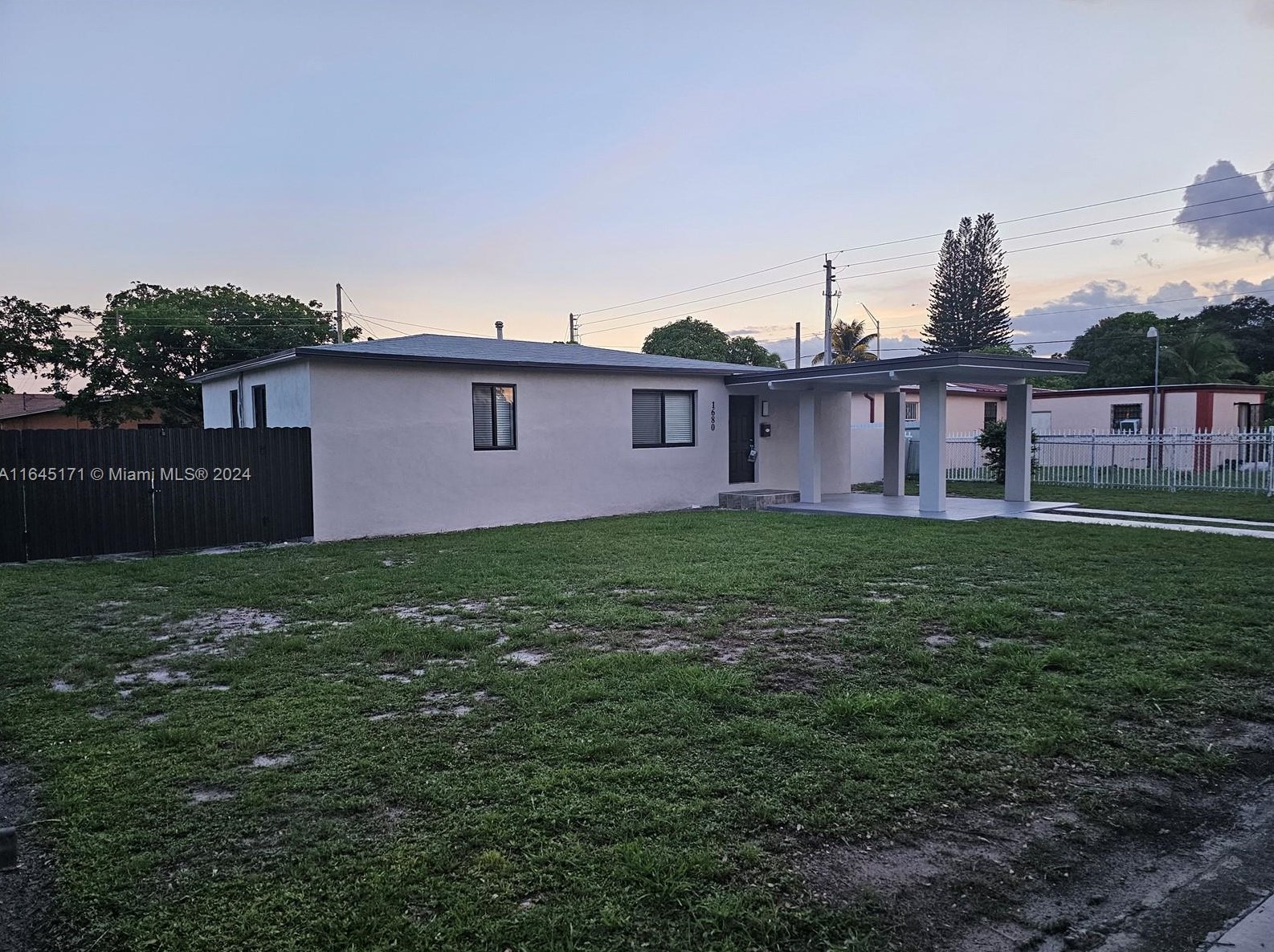 1680 Nw 128th St #1680, Miami, FL 33167