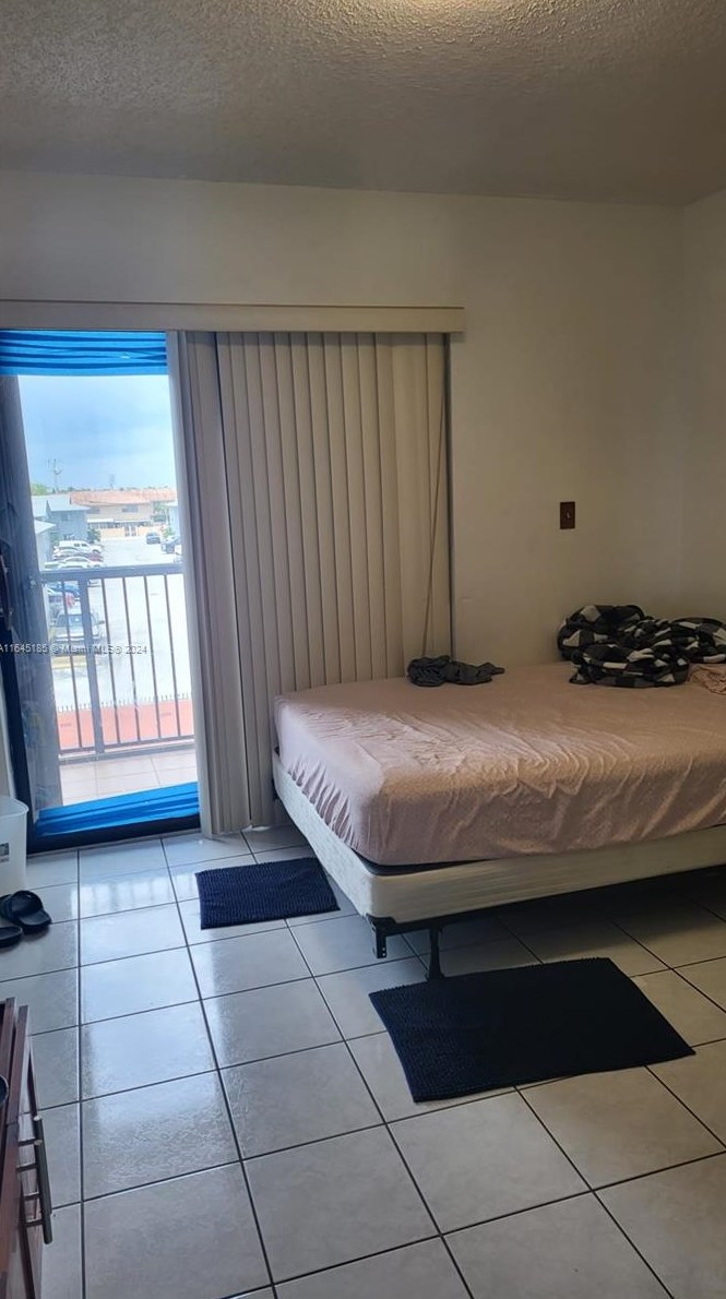 2319 W 60th St #d204, Hialeah, FL