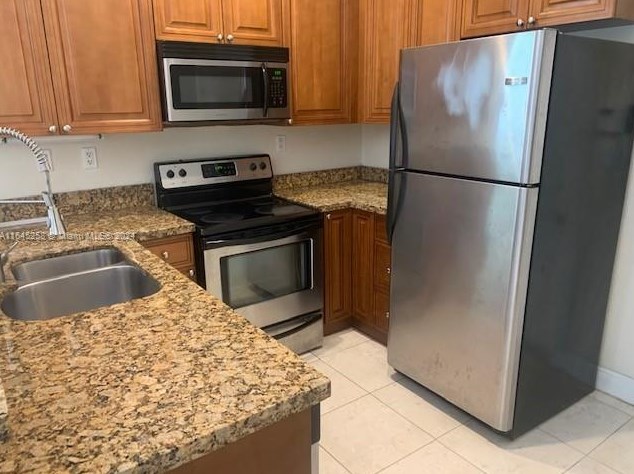2945 Coconut Ave #4, Miami, FL 33133