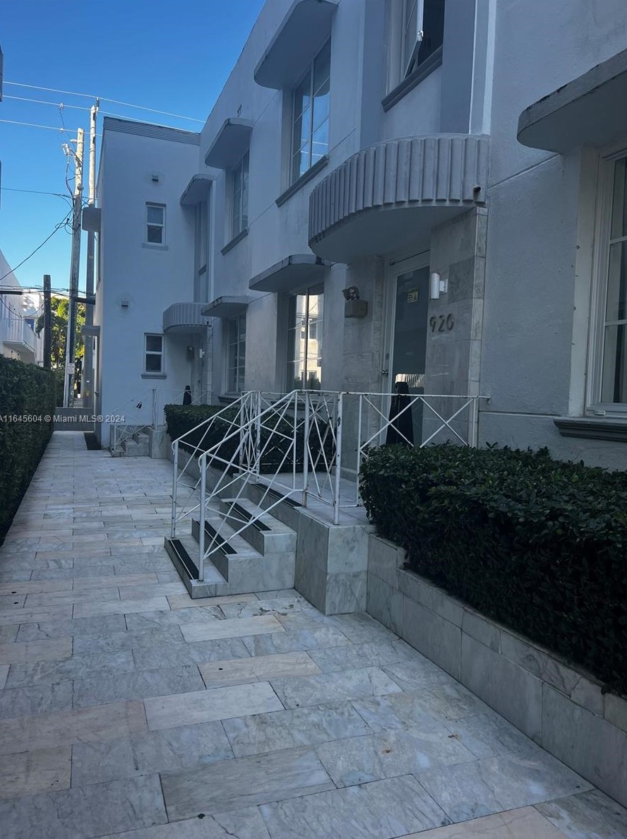 920 Jefferson Ave, Miami Beach, FL 33139-8450