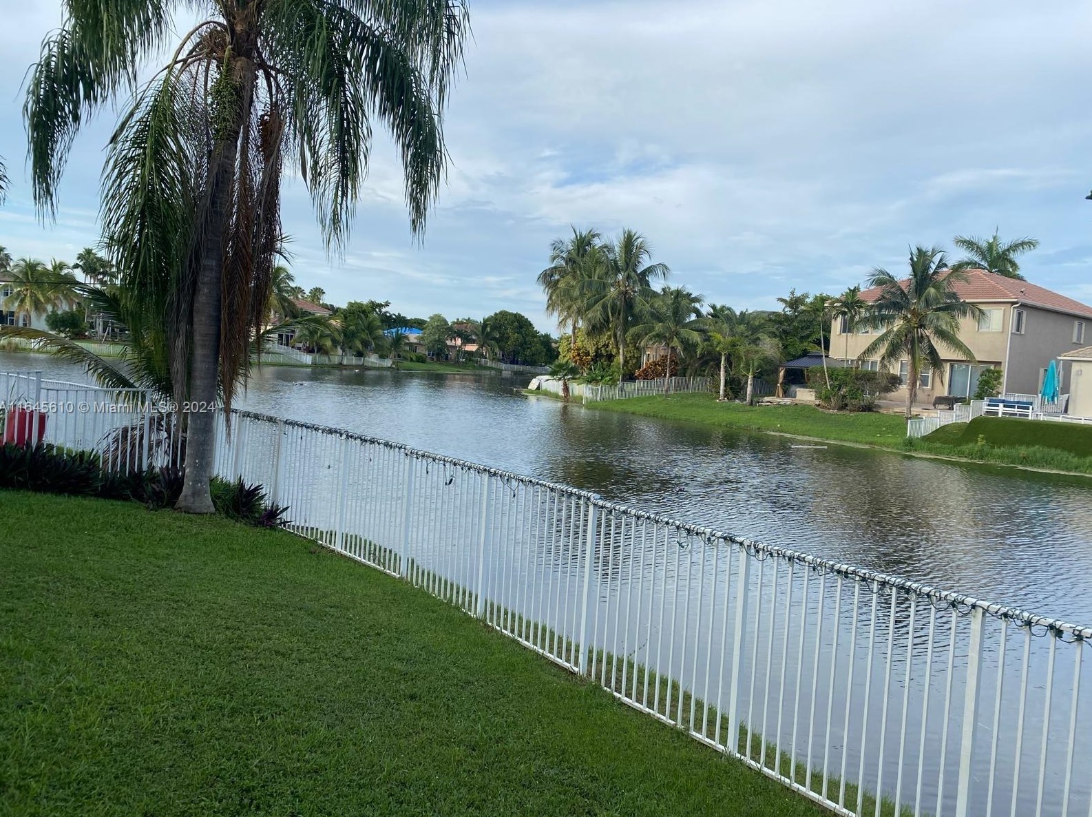 2955 Sw 134th Ave, Hollywood, FL 33027