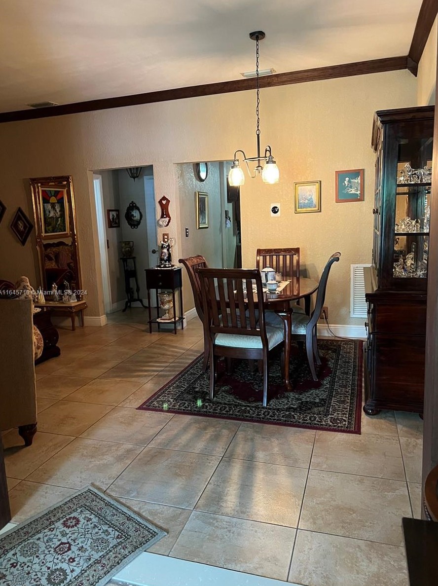 1734 18th St, Miami FL 33125-2315 exterior