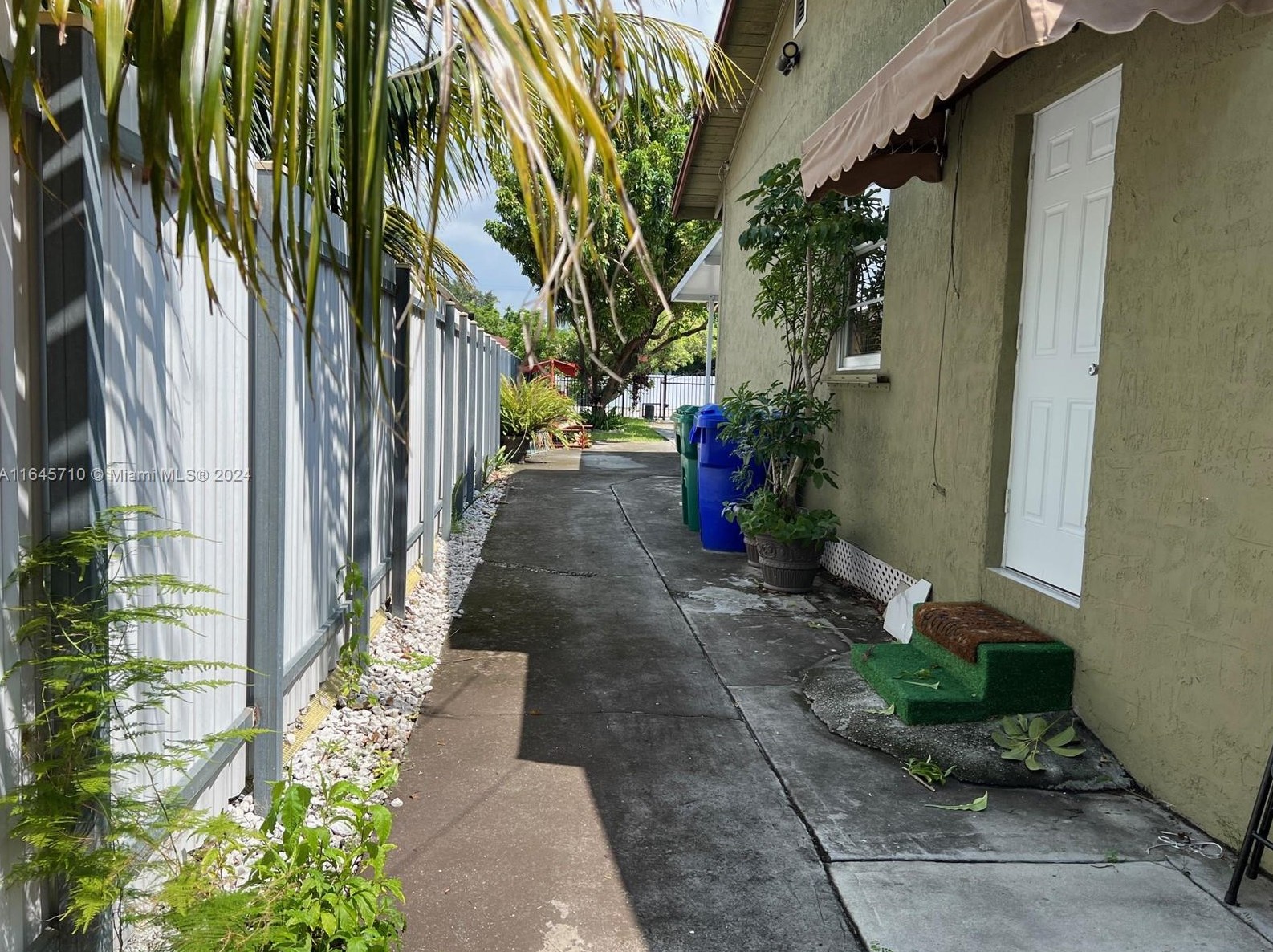 1734 18th St, Miami FL 33125-2315 exterior