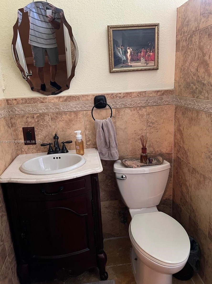 1734 18th St, Miami FL 33125-2315 exterior