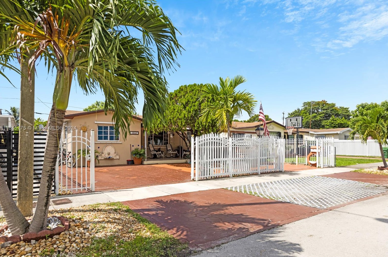 3110 Nw 18th St, Miami, FL 33125