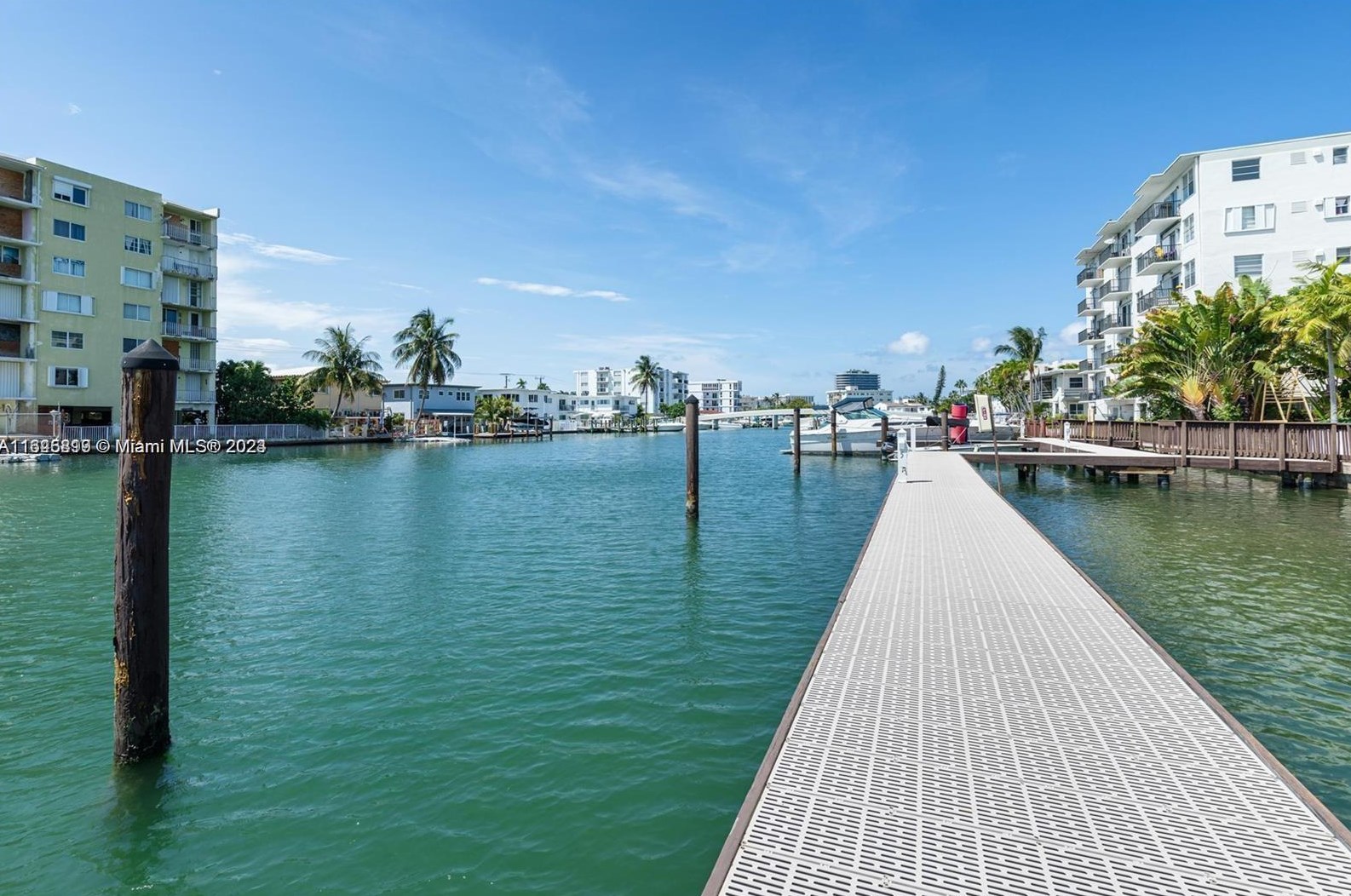 7950 Tatum Waterway Dr #n12, Miami Beach, FL 33141
