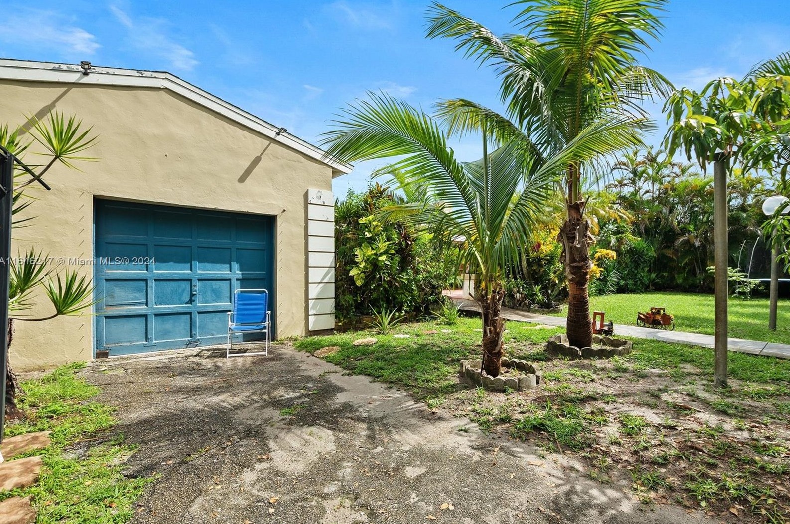 1675 169th St, Miami, FL 33162-2936