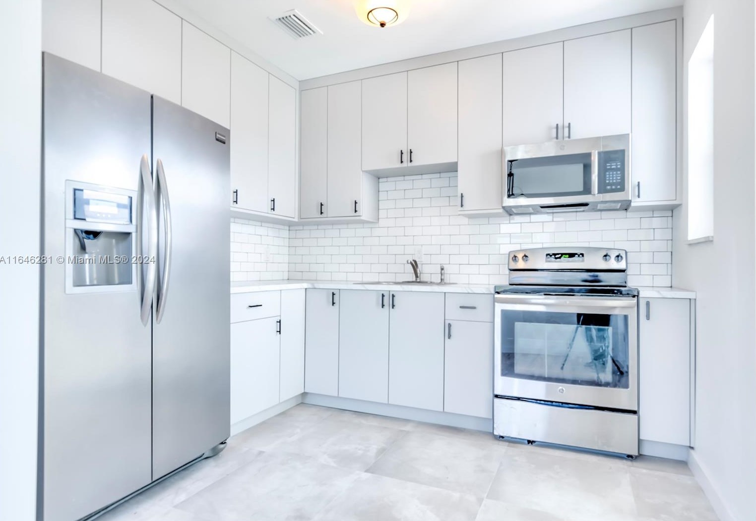 3680 Nw 20th St, Miami, FL 33142
