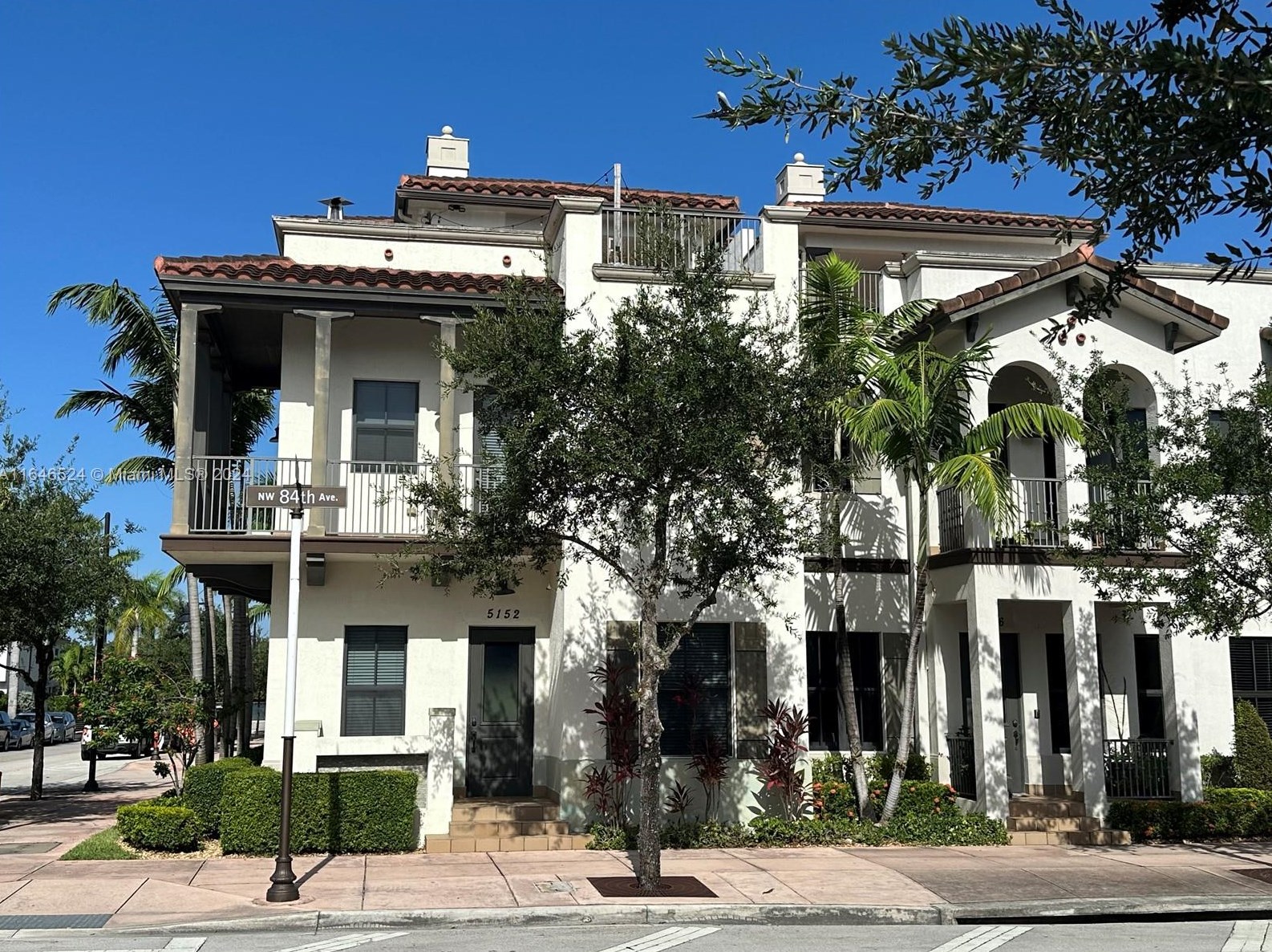 5152 Nw 84th Ave, Miami, FL 33166